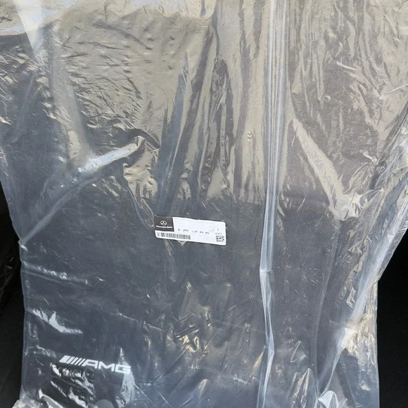 Mercedes-Benz Original Car Part/Floor mats set - Picture 2 of 4